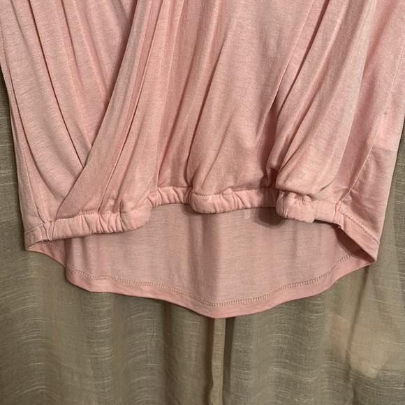 Lascana stretchy sleeveless shirt. Very soft material. 100% Viscose. Worn once. - Picture 4 of 6